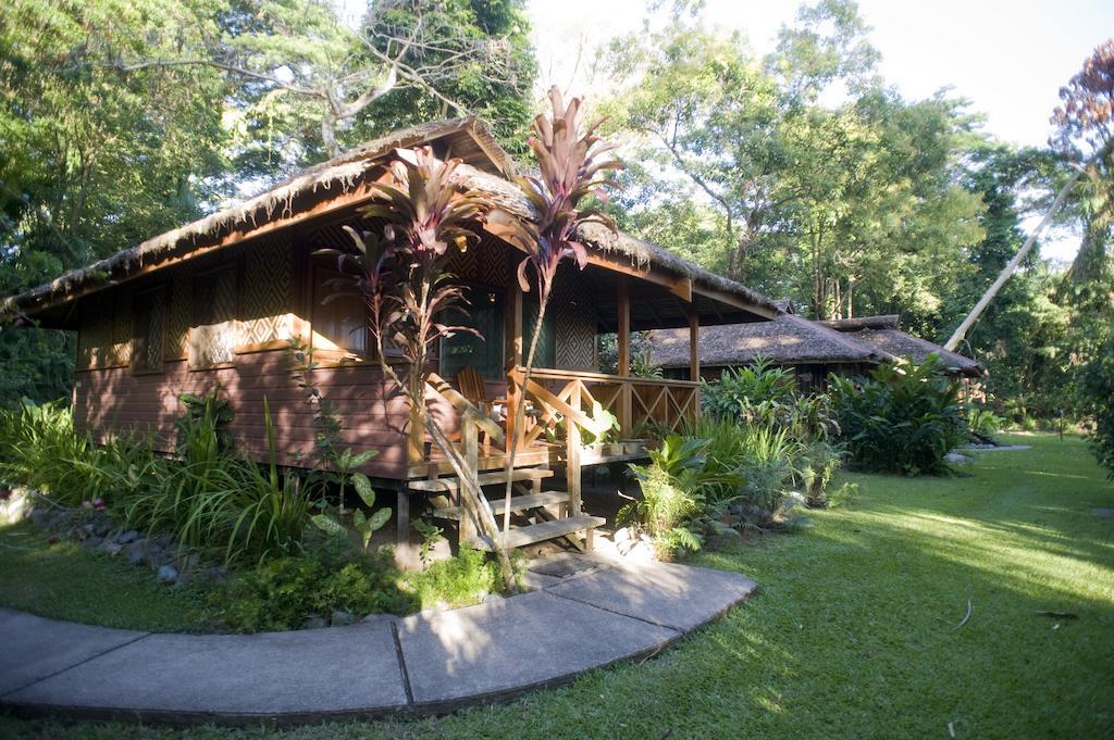 Walindi Plantation Resort Kimbe Exterior foto